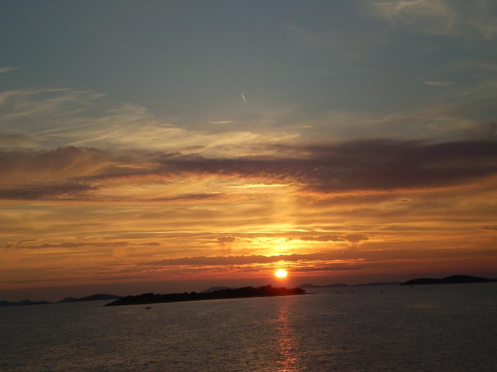 Apartment Sunset ตรีบูนย์ ภายนอก รูปภาพ
